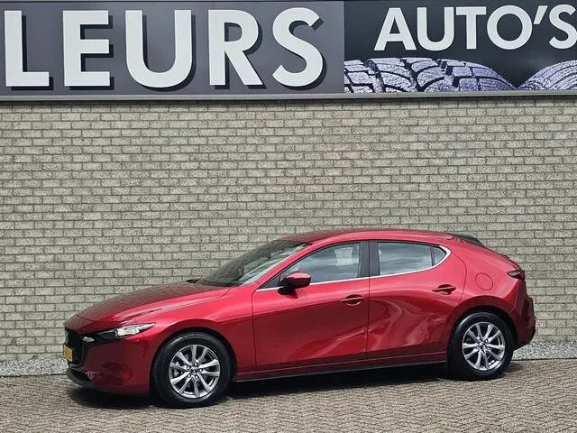 Photo 1 : Mazda 3 2019 Hybride