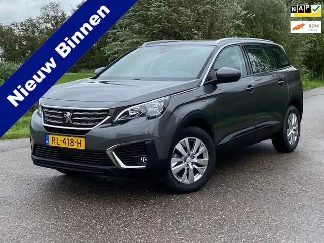 Photo 1 : Peugeot 5008 2017 Petrol