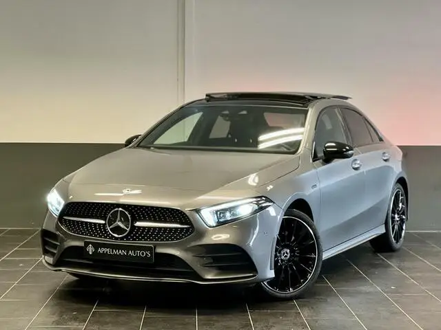 Photo 1 : Mercedes-benz Classe A 2020 Hybride