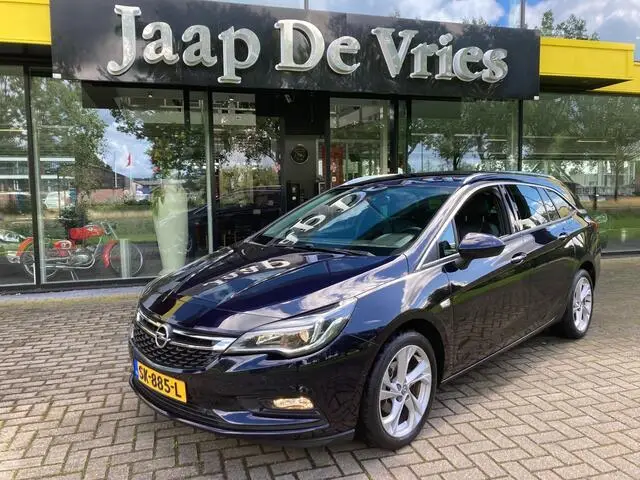 Photo 1 : Opel Astra 2018 Petrol