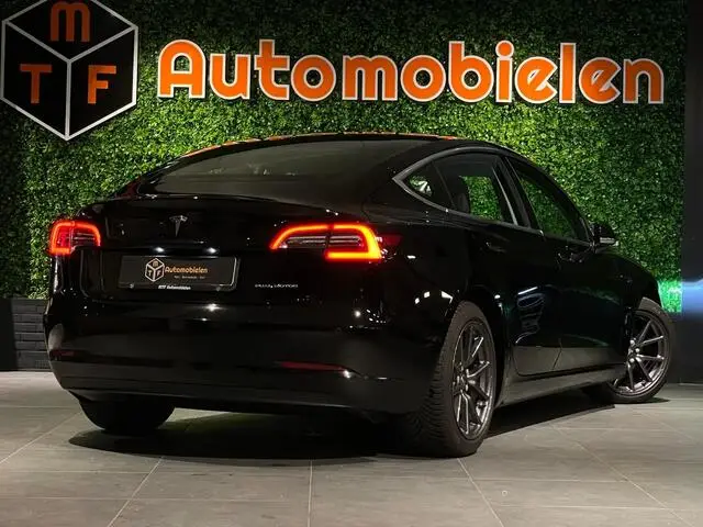 Photo 1 : Tesla Model 3 2019 Électrique