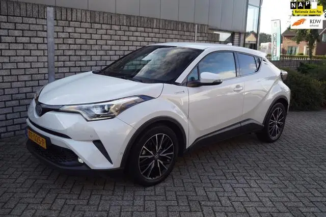 Photo 1 : Toyota C-hr 2018 Hybrid