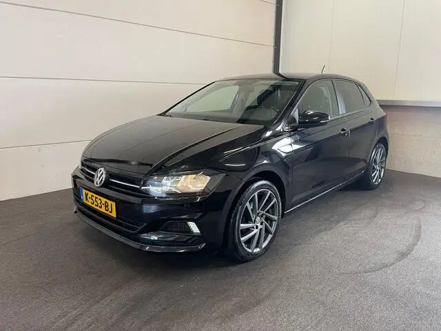 Photo 1 : Volkswagen Polo 2018 Petrol