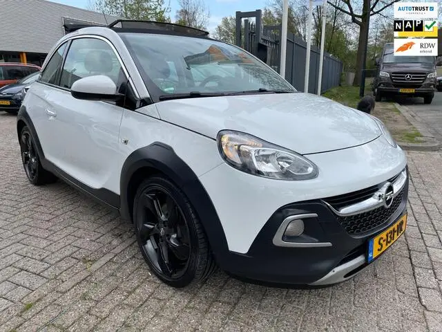 Photo 1 : Opel Adam 2015 Petrol