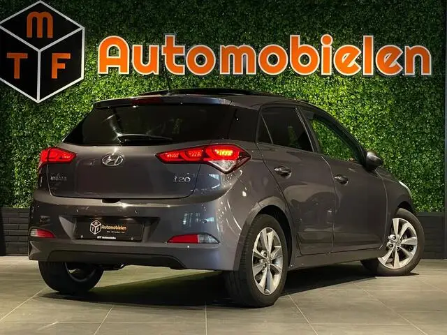 Photo 1 : Hyundai I20 2016 Essence