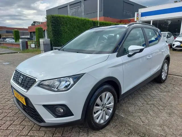 Photo 1 : Seat Arona 2021 Petrol