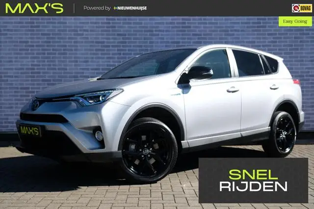 Photo 1 : Toyota Rav4 2018 Hybrid