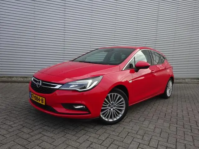 Photo 1 : Opel Astra 2016 Petrol