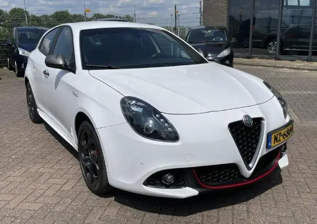 Photo 1 : Alfa Romeo Giulietta 2017 Diesel