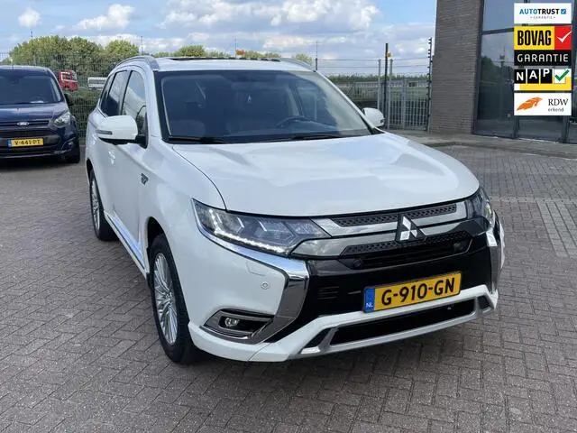 Photo 1 : Mitsubishi Outlander 2019 Hybride