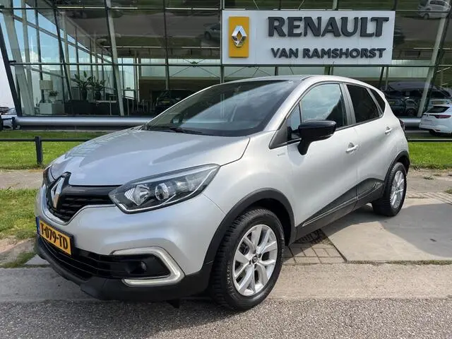 Photo 1 : Renault Captur 2019 Petrol