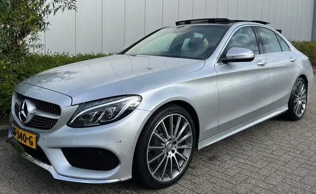 Photo 1 : Mercedes-benz Classe C 2015 Essence