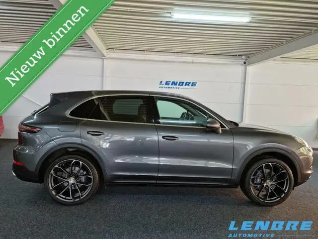 Photo 1 : Porsche Cayenne 2018 Essence