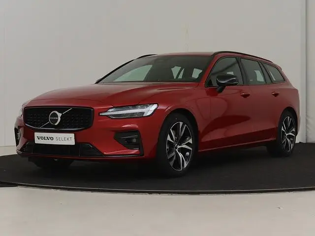 Photo 1 : Volvo V60 2023 Hybride