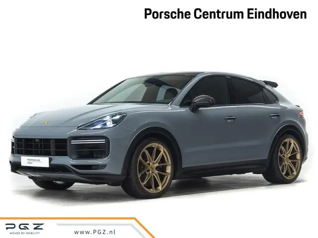 Photo 1 : Porsche Cayenne 2021 Petrol