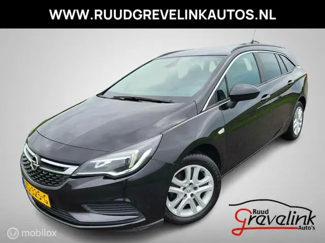 Photo 1 : Opel Astra 2019 Essence