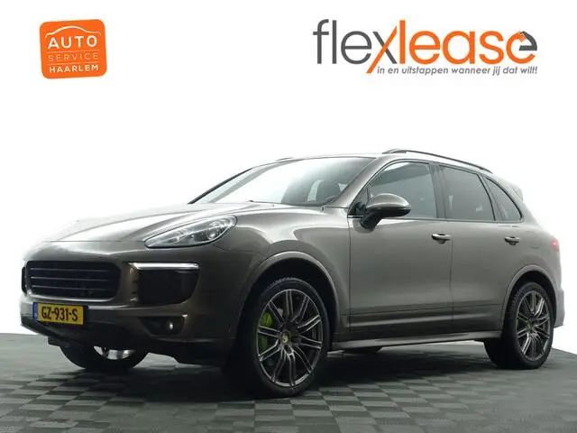 Photo 1 : Porsche Cayenne 2015 Hybrid