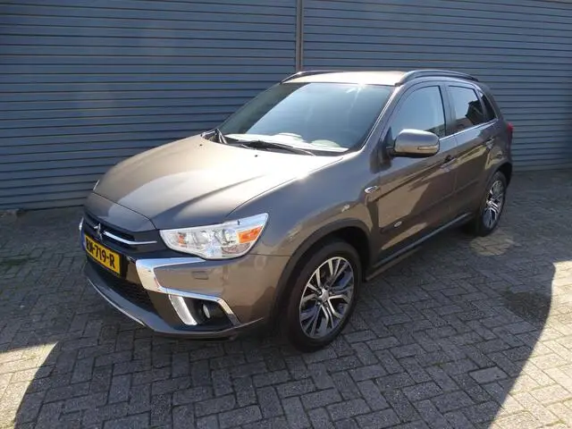 Photo 1 : Mitsubishi Asx 2018 Petrol