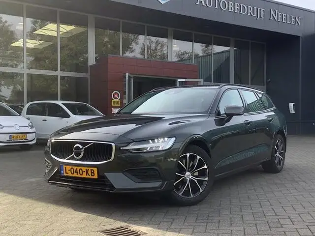 Photo 1 : Volvo V60 2021 Petrol