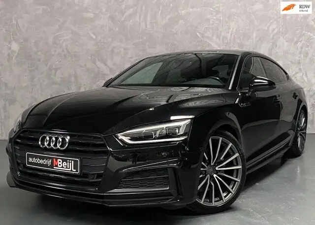 Photo 1 : Audi A5 2019 Hybrid