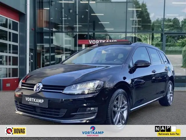 Photo 1 : Volkswagen Golf 2015 Petrol