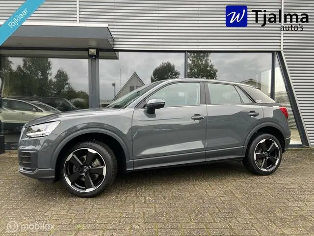 Photo 1 : Audi Q2 2017 Petrol