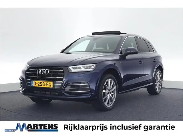 Photo 1 : Audi Q5 2020 Hybrid