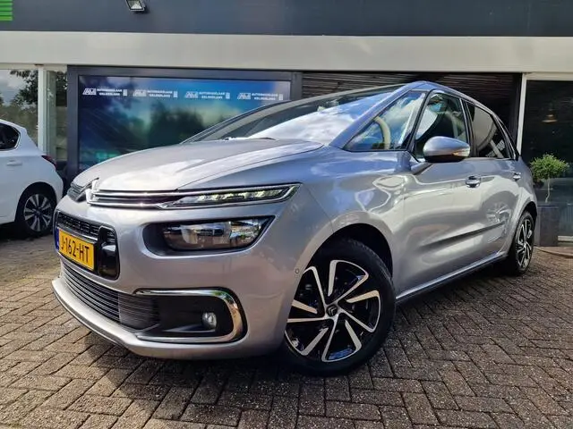 Photo 1 : Citroen C4 2019 Essence