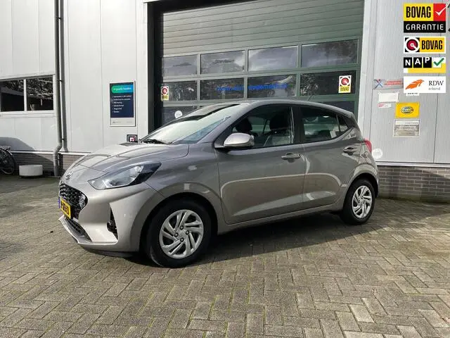 Photo 1 : Hyundai I10 2023 Petrol