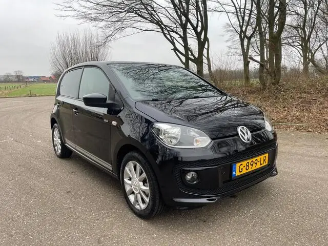 Photo 1 : Volkswagen Up! 2015 Petrol