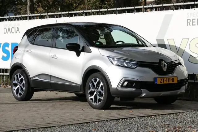 Photo 1 : Renault Captur 2019 Petrol