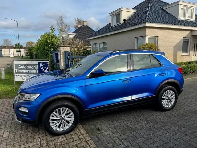 Photo 1 : Volkswagen T-roc 2021 Essence