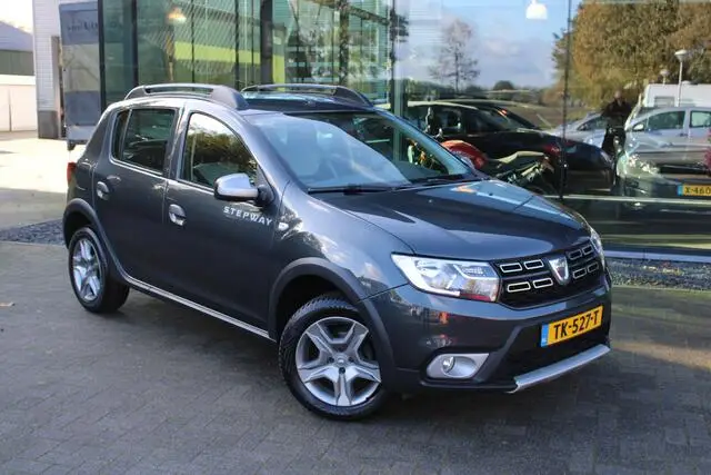 Photo 1 : Dacia Sandero 2017 Petrol