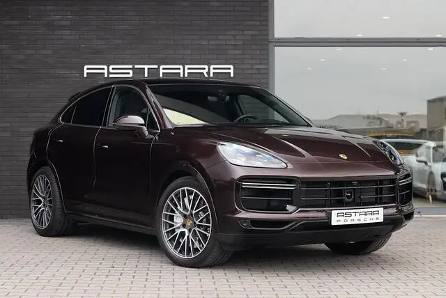 Photo 1 : Porsche Cayenne 2020 Petrol