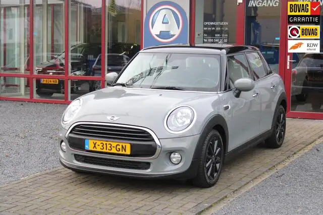 Photo 1 : Mini One 2020 Petrol