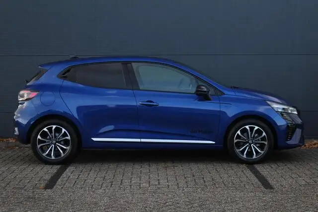 Photo 1 : Renault Clio 2023 Petrol