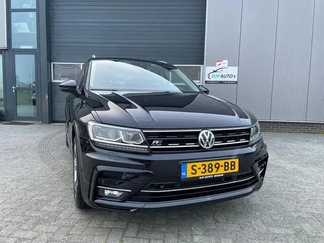 Photo 1 : Volkswagen Tiguan 2020 Essence