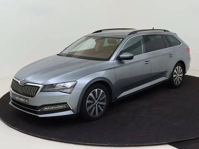 Photo 1 : Skoda Superb 2021 Hybrid