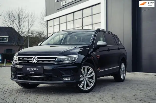 Photo 1 : Volkswagen Tiguan 2019 Essence