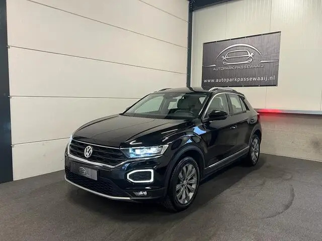 Photo 1 : Volkswagen T-roc 2018 Petrol