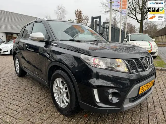 Photo 1 : Suzuki Vitara 2017 Petrol