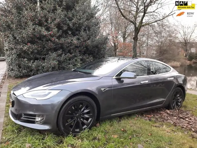 Photo 1 : Tesla Model S 2018 Electric