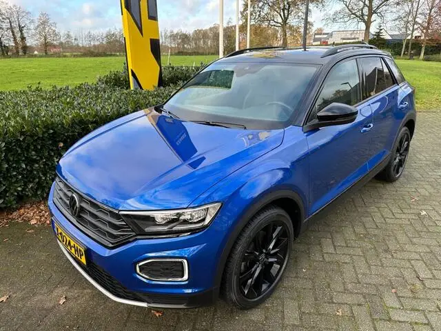 Photo 1 : Volkswagen T-roc 2021 Petrol