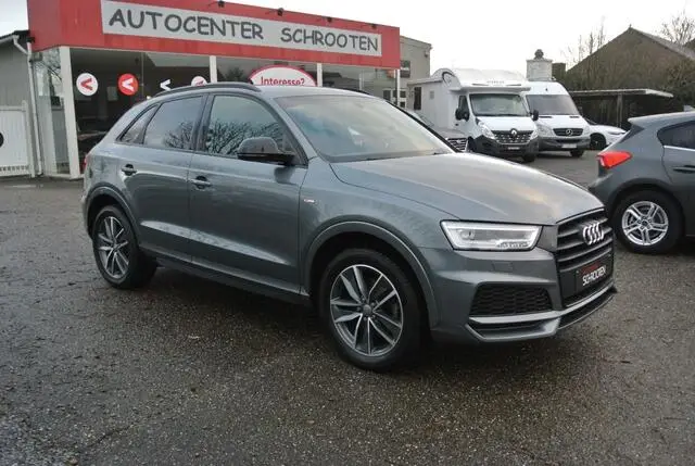 Photo 1 : Audi Q3 2018 Petrol