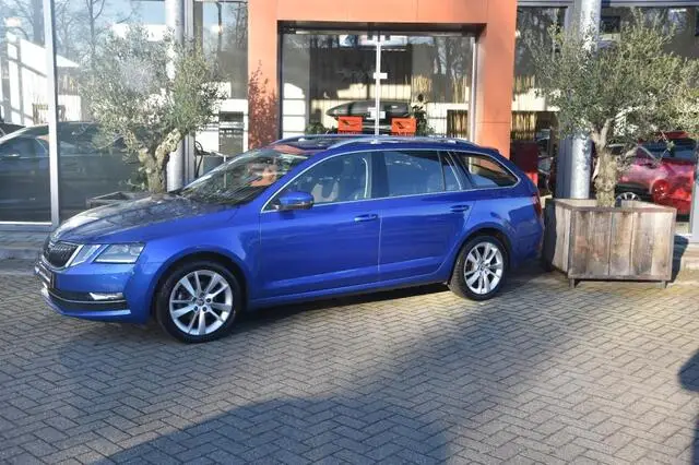 Photo 1 : Skoda Octavia 2019 Essence