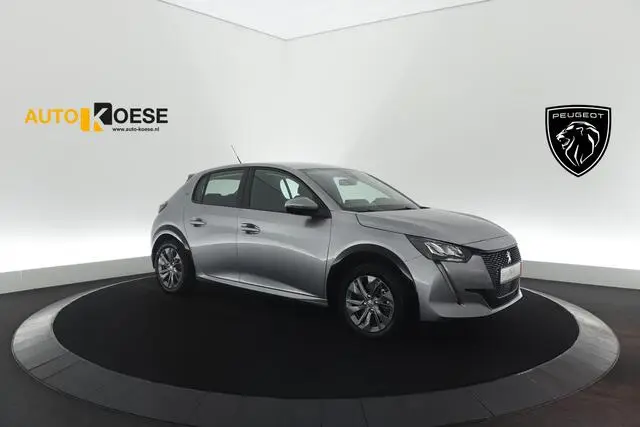 Photo 1 : Peugeot 208 2021 Électrique