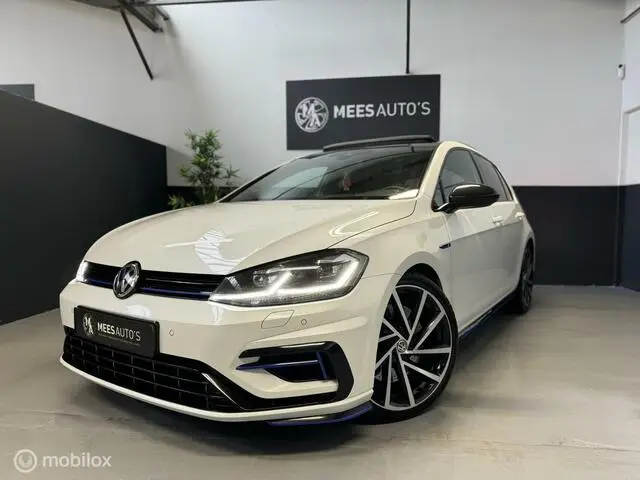 Photo 1 : Volkswagen Golf 2019 Petrol