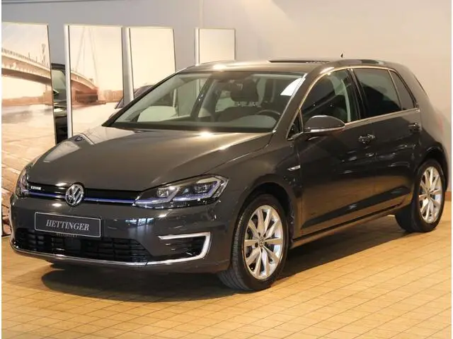 Photo 1 : Volkswagen Golf 2020 Electric