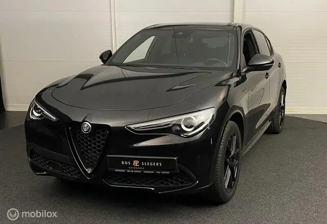 Photo 1 : Alfa Romeo Stelvio 2021 Petrol