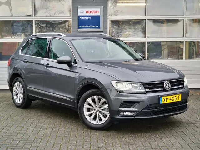 Photo 1 : Volkswagen Tiguan 2019 Essence